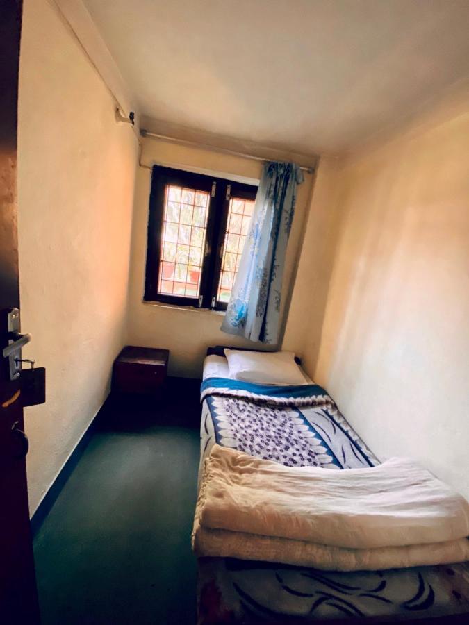Souvenir Guest House Катманду Екстер'єр фото