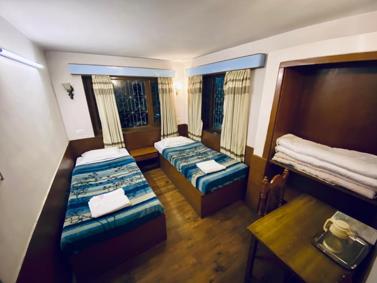 Souvenir Guest House Катманду Екстер'єр фото