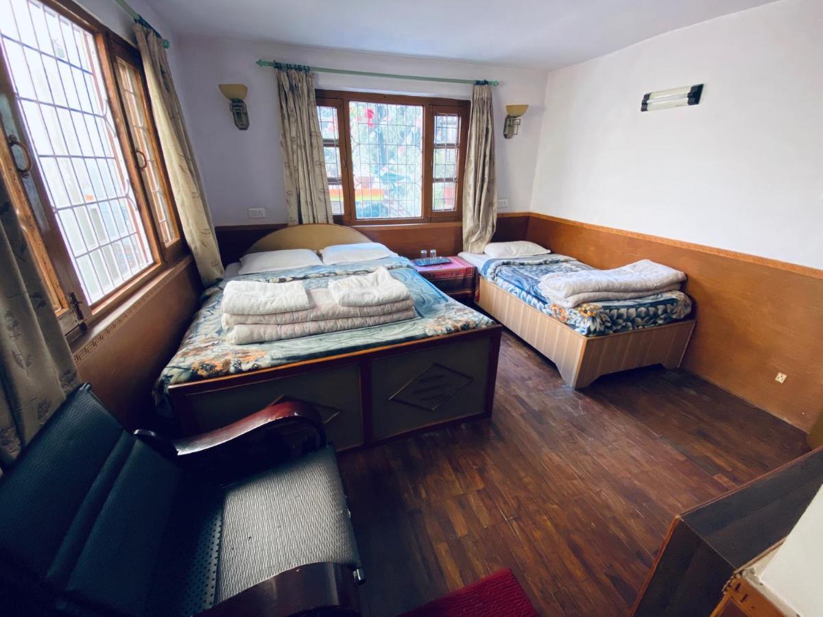 Souvenir Guest House Катманду Екстер'єр фото